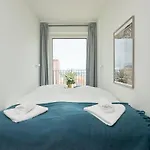 Apartmán View Of With Free Parking *