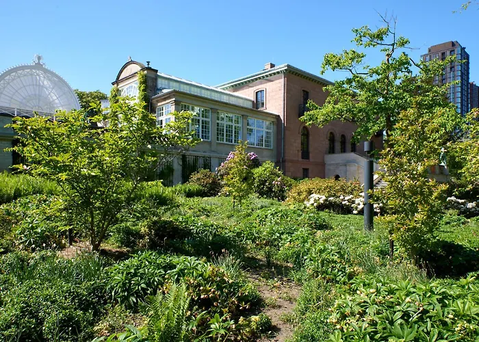 View Of With Free Parking *